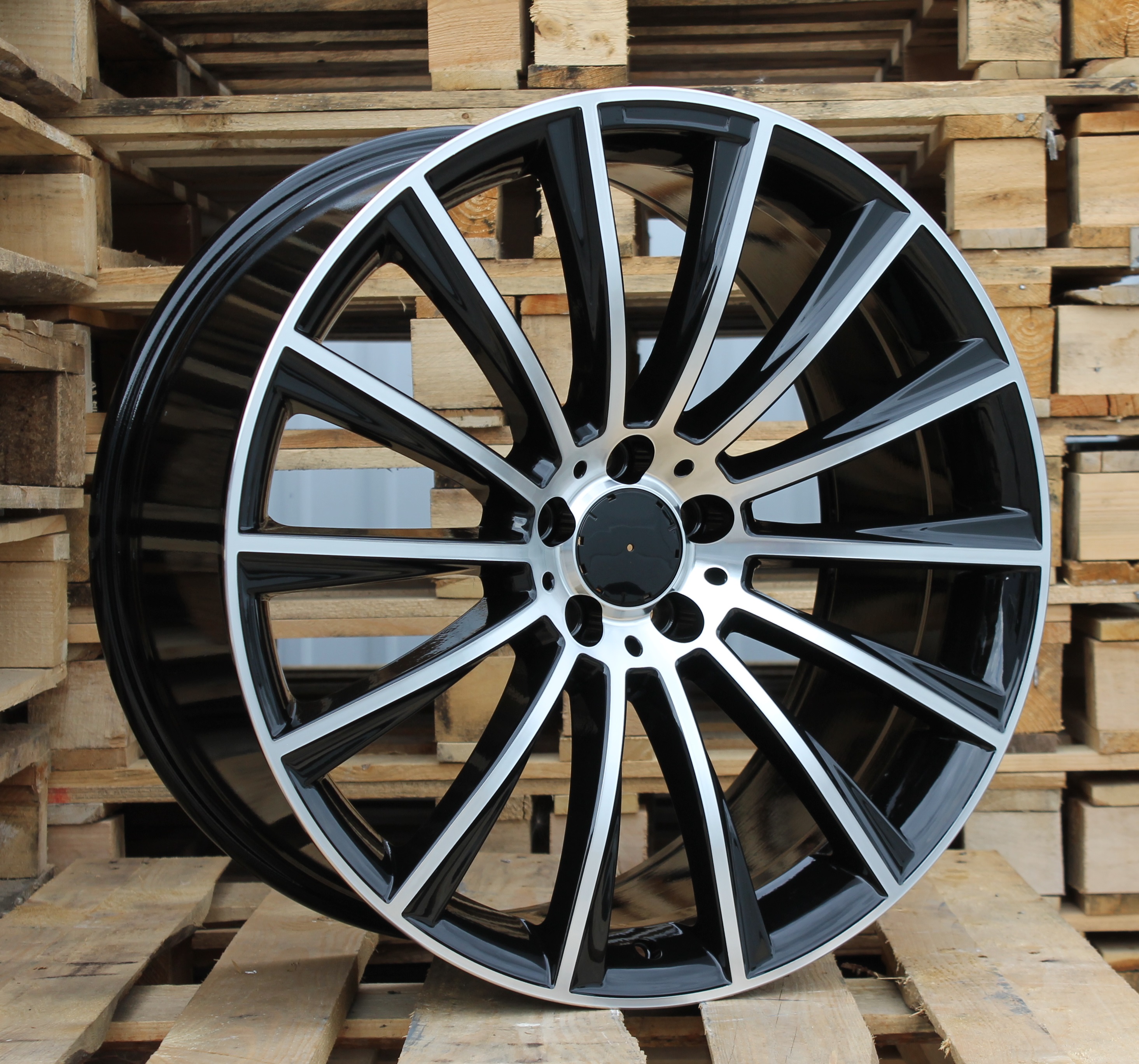 Jante Mercedes Style 17x8 ET45 5x112 Preto Brilhante / Polido