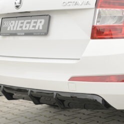Alternative view of Difusor Skoda Octavia (5E) sedan 02.17-03.20   -Preto Brilhante