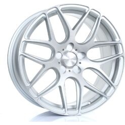 BOLA B8R 18x8,5 ET40 a 45 -SILVER