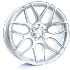 BOLA B8R 18x8,5 ET45 -SILVER