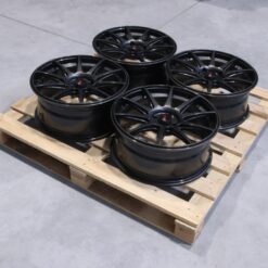 Set of JR11 18x7,5 ET38 + 18x7,5 ET40 4x100 Gloss Graphite