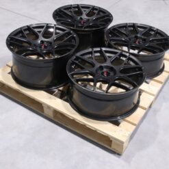 Set of JR18 20x8,5 ET35 + 20x10 ET20 5x120 Gloss Graphite