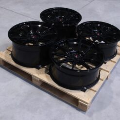 Set of JR11 20x8,5 ET20 + 20x10 ET30 5x112 Gloss Black