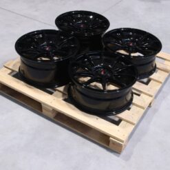 Set of JR11 18x7,5 ET35 + 18x8,5 ET40 4x100 Gloss Black