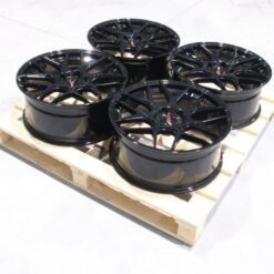 Set of JR18 20x8,5 ET40 + 20x8,5 ET35 5x114,3 Gloss Black