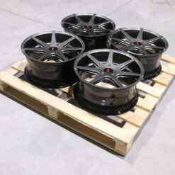 Set of JR20 18x8,5 ET30 + 18x8,5 ET25 5x120 Hyper Black