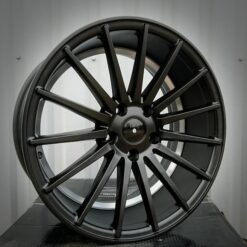 Jante RACIN (Style) 17x8 ET40 5x112 BLHM