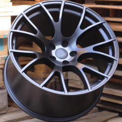Jante RACIN (Style) 20x11 ET18 5x115 BLHM