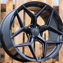Jante HAXER (Style) 19x8,5 ET35 5x120 BL