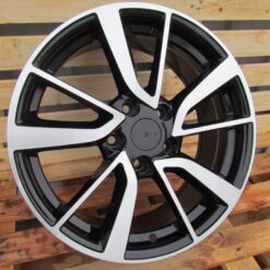 Jante Nissan (Style) 17x7 ET40 5x114,3 MB