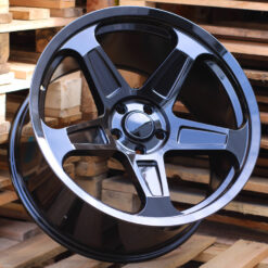 Jante RACIN (Style) 20x10,5 ET25 5x115 BL