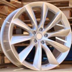 Jante RACIN (Style) 22x9 ET35 5x120 SS