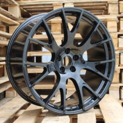 Jante RACIN (Style) 20x10,5 ET25 5x115 BLHM