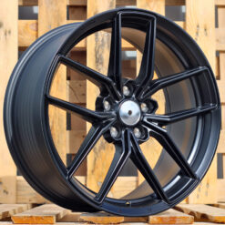 Jante RACIN (Style) 18x8 ET38 5x112 BM