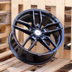 Jante RACIN (Style) 19x9,5 ET40 5x114,3 BL