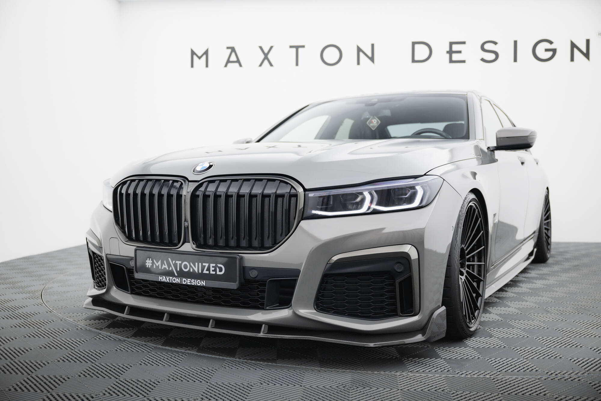 Carbon Fiber Front Splitter + ABS Splitter BMW 7 M-Pack G11 Facelift - Image 5