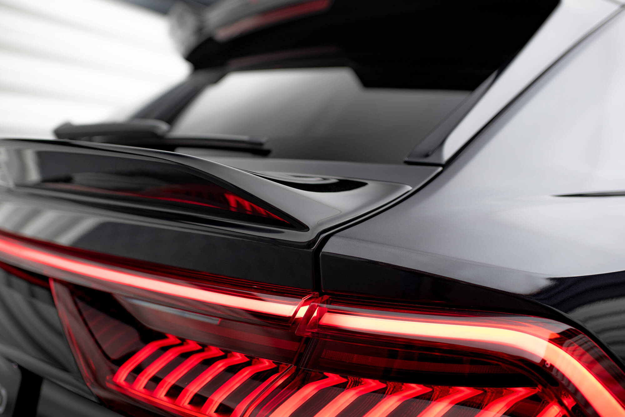Set of Splitters Audi RSQ8 Mk1 - Image 17