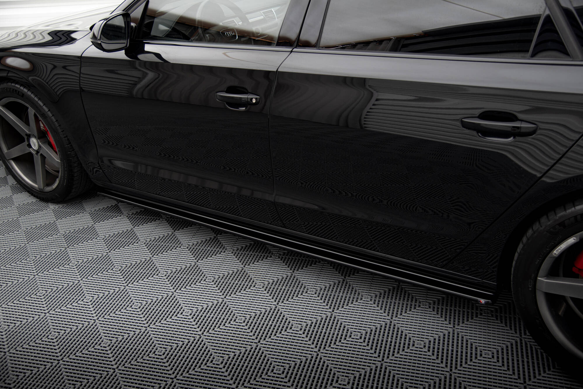 Set of Splitters Audi A8 D4 - Image 5