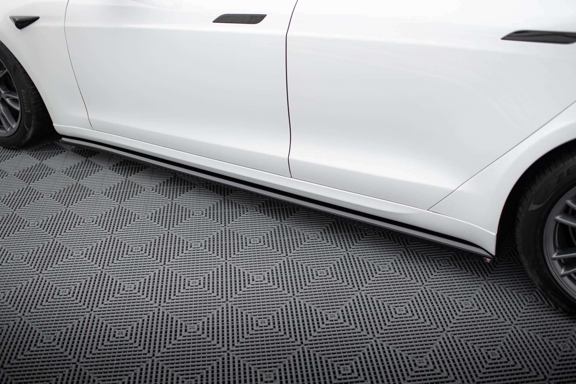 Set of Splitters Tesla Model S Plaid Mk1 Facelift - Image 7