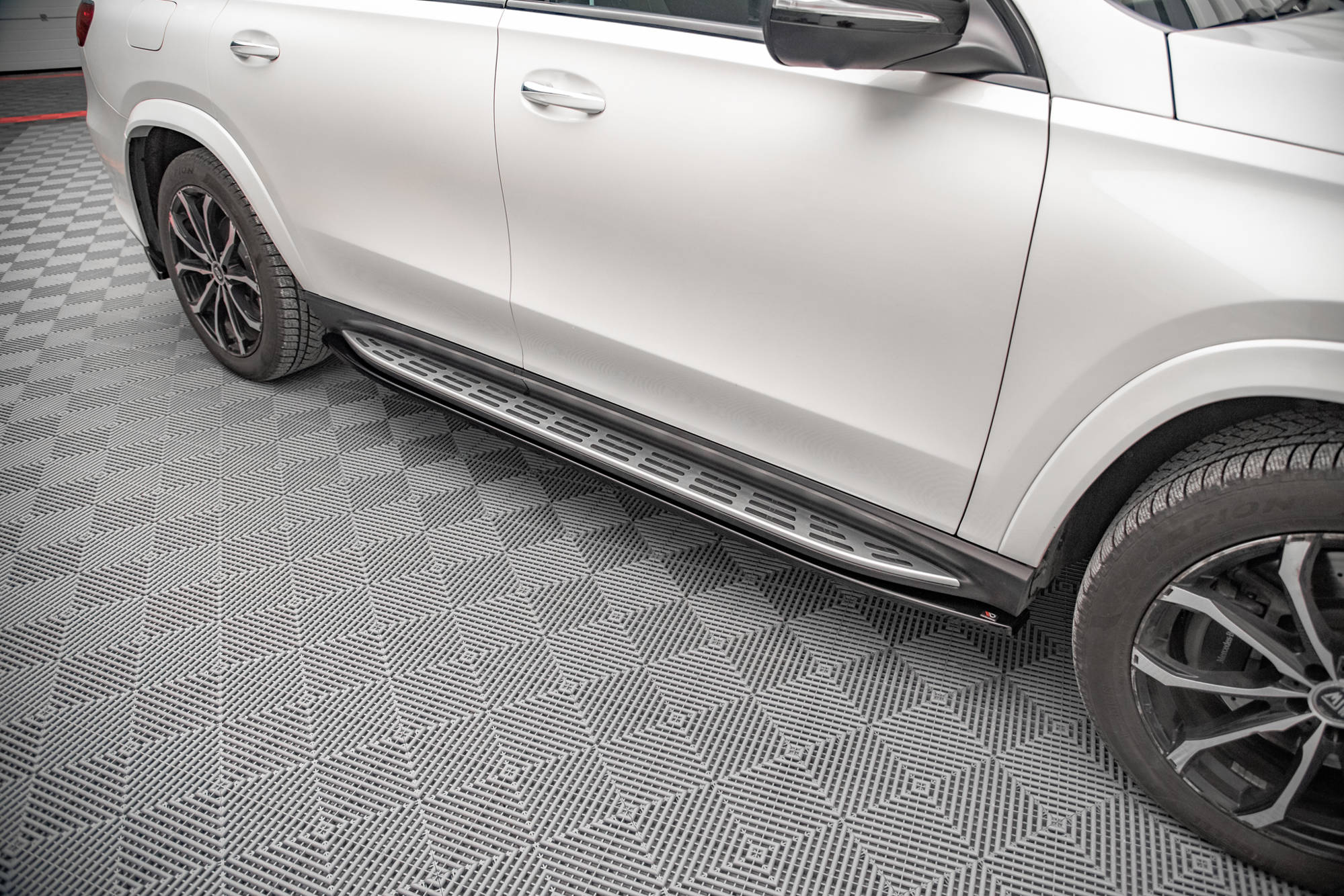 Set of Splitters Mercedes-Benz GLS AMG-Line X167 - Image 10