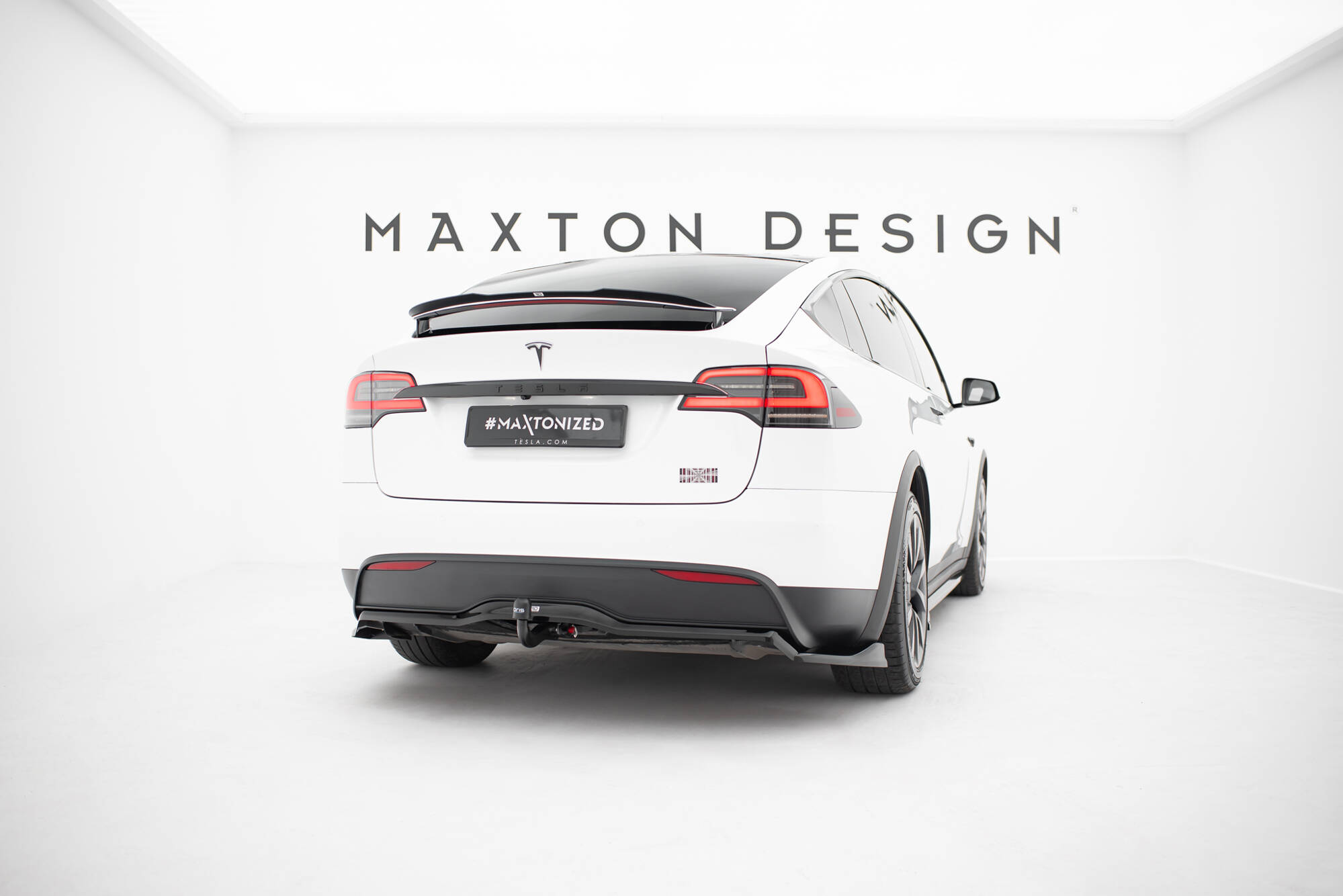 Rear Splitter (with vertical bars) V.2 Tesla Model X Mk1 Facelift - Image 5
