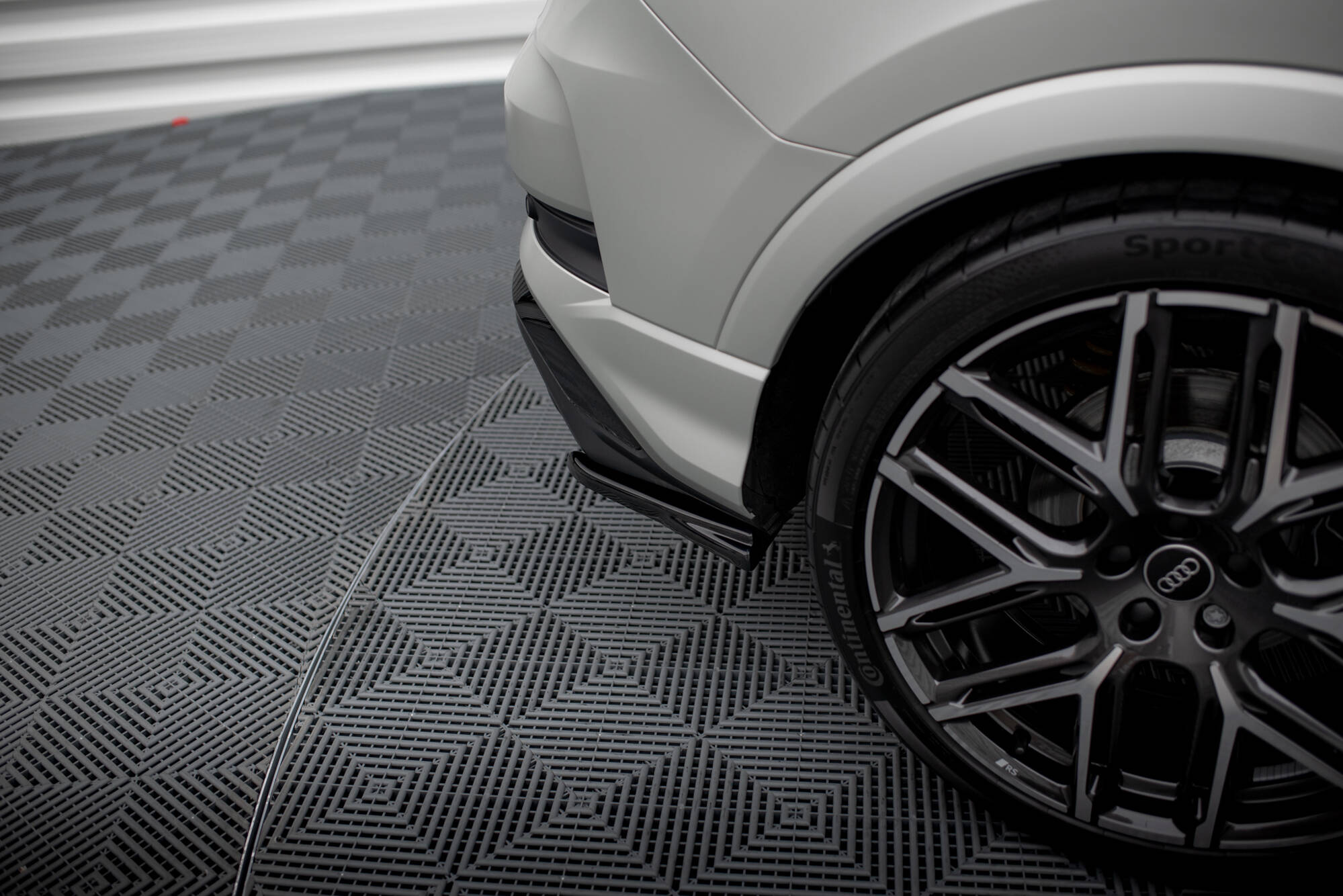 Set of Splitters Audi RSQ3 F3 - Image 9