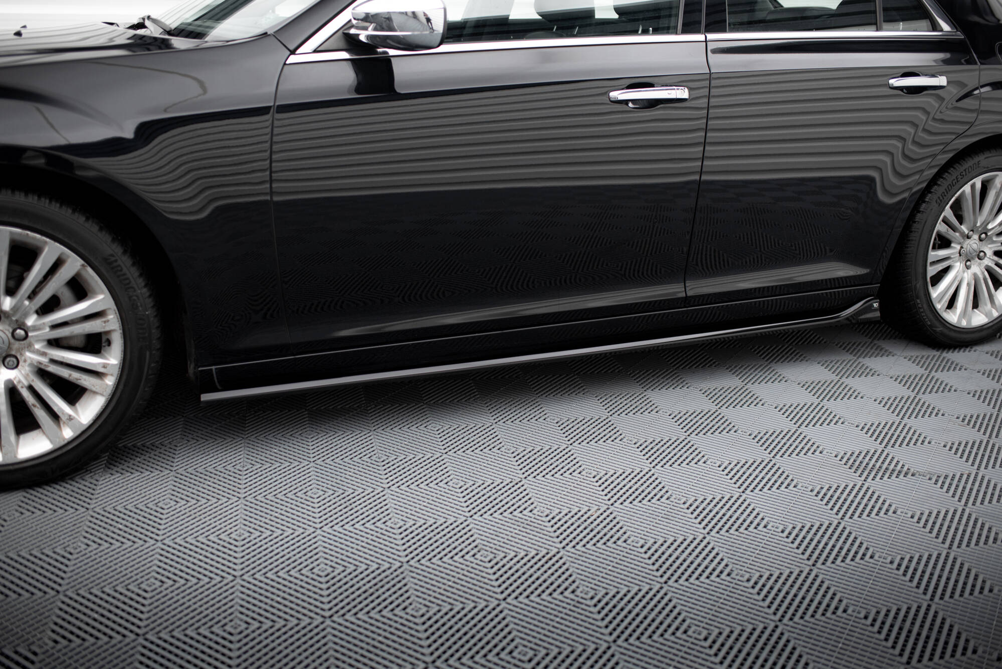 Set of Splitters Chrysler 300 Mk2 - Image 5