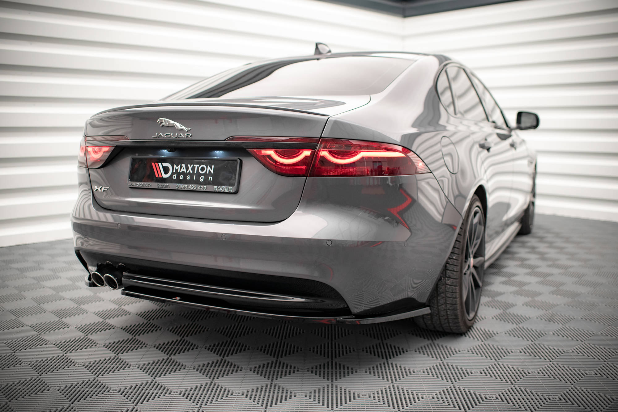 Set of Splitters Jaguar XF R-Sport Mk2 - Image 9