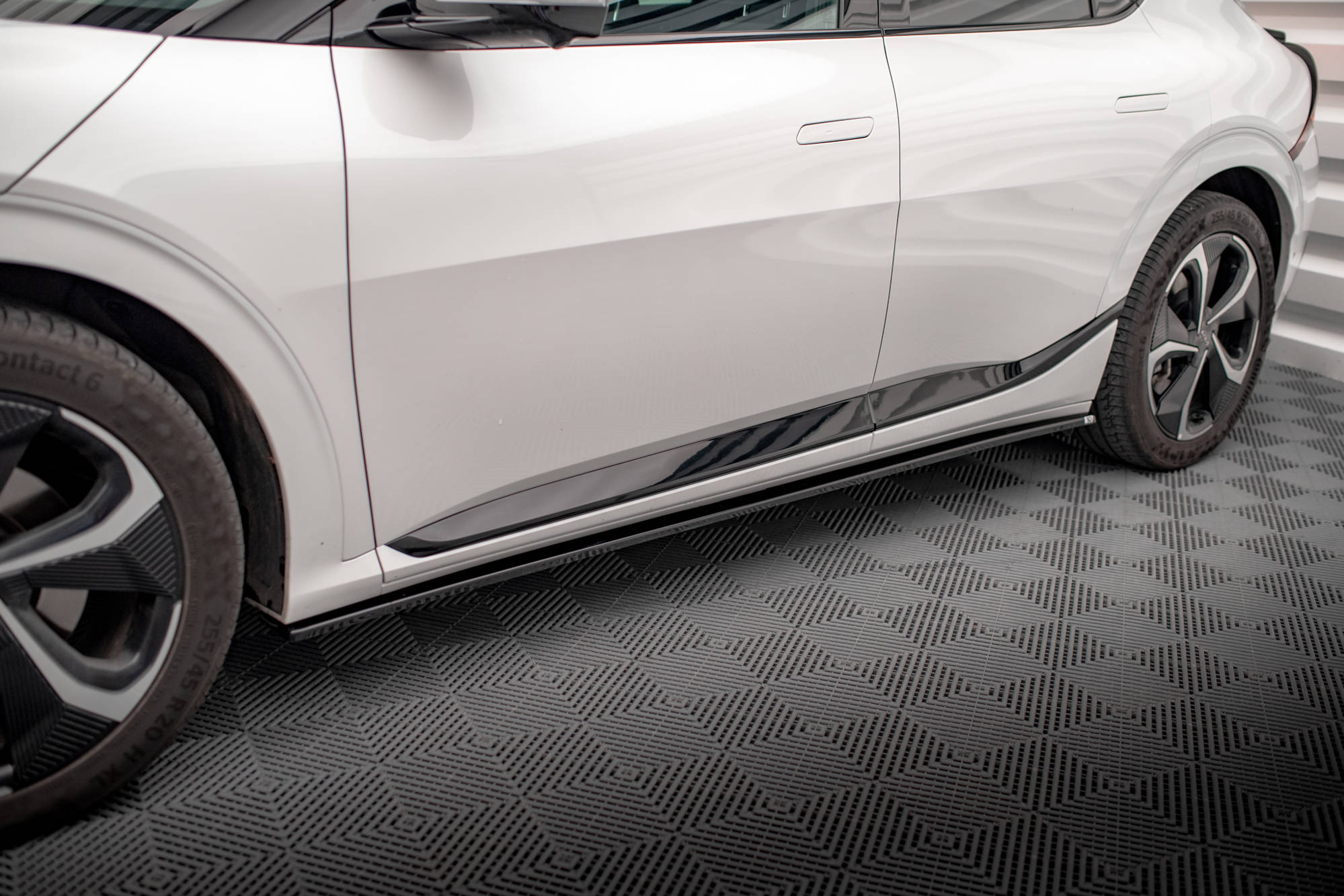 Set of Splitters Kia EV6 GT-Line Mk1 - Image 5