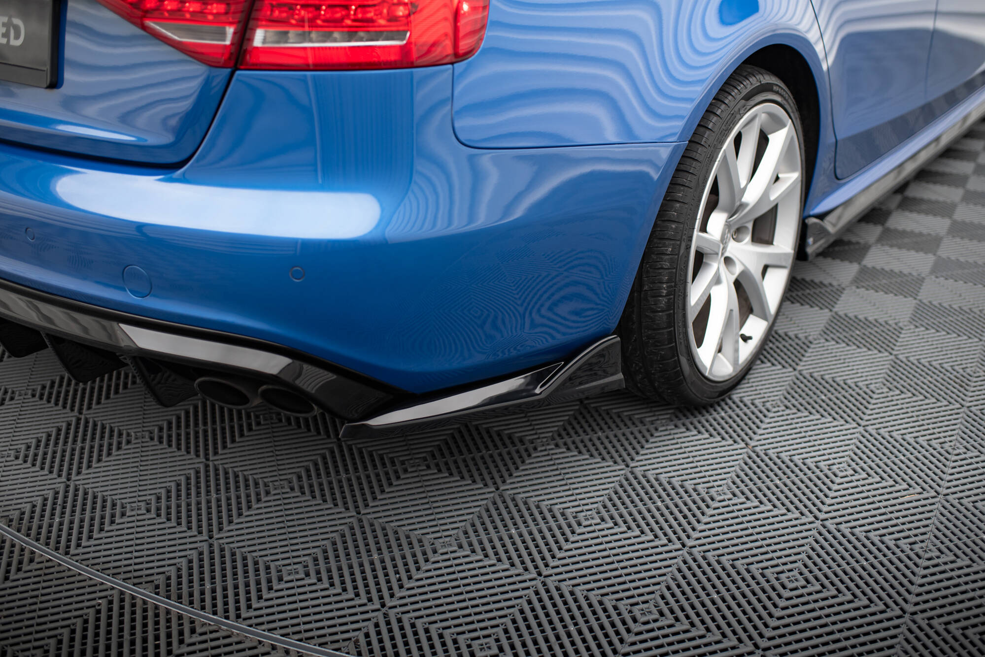 Rear Side Splitters V.2 Audi S4 Sedan B8 - Image 3