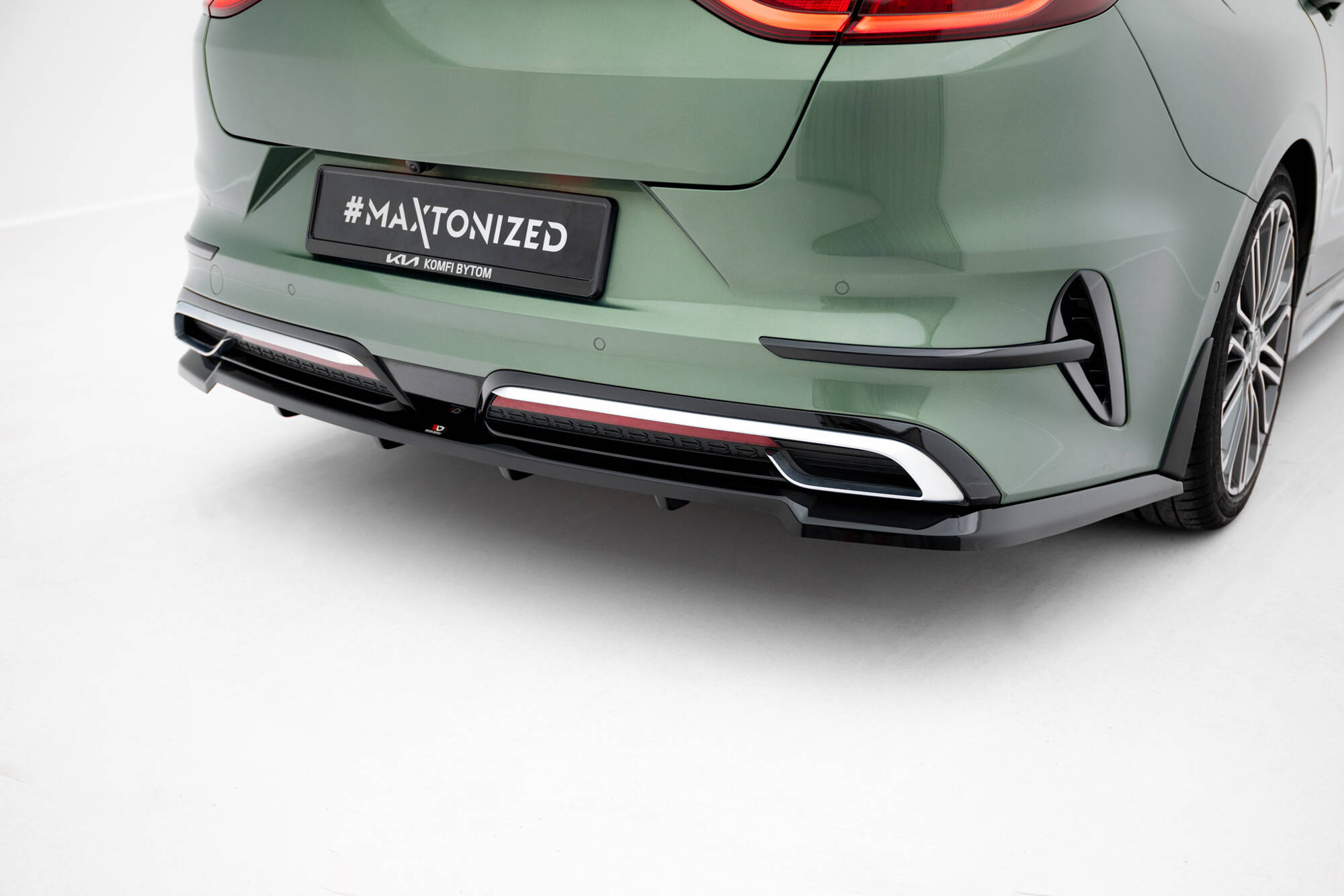 Rear Splitter (with vertical bars) Kia Proceed GT-Line Mk1 Facelift - Image 2