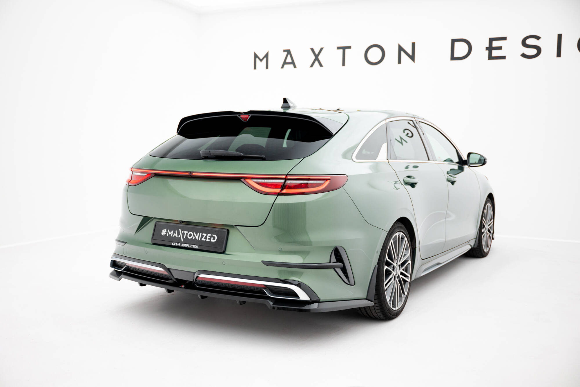 Rear Splitter (with vertical bars) Kia Proceed GT-Line Mk1 Facelift - Image 3