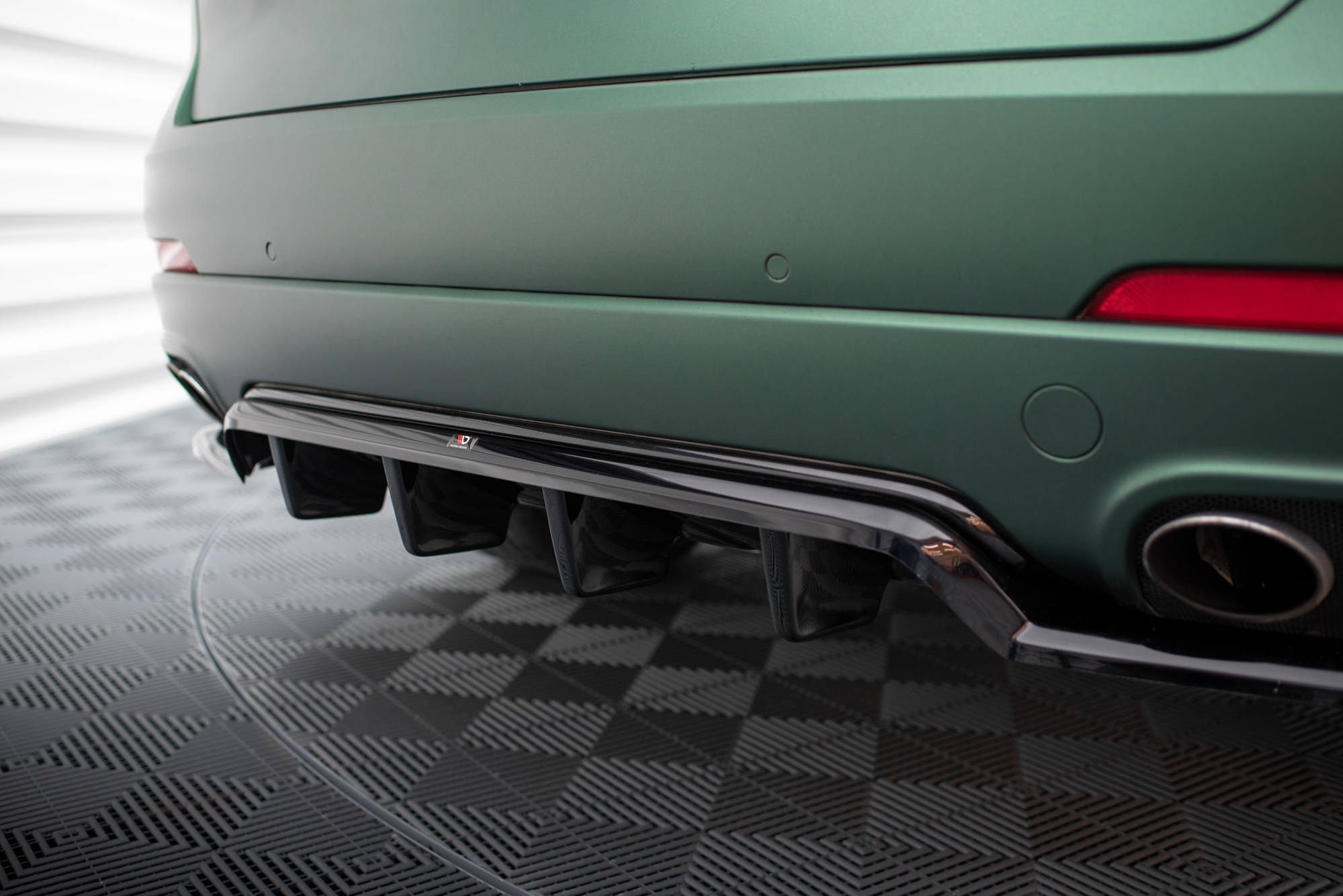 Set of Splitters Maserati Levante Mk1 - Image 12