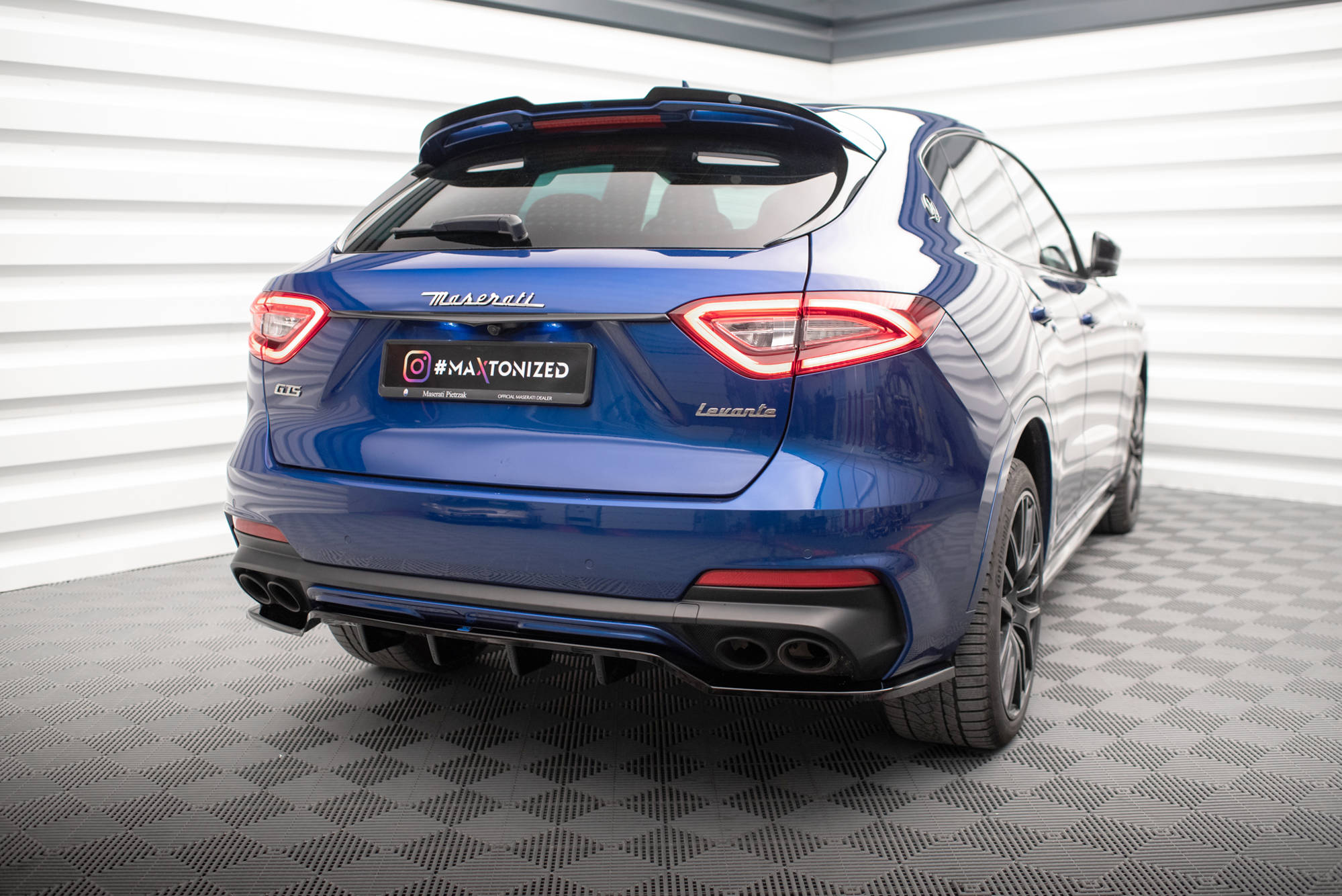 Set of Splitters Maserati Levante GTS Mk1 - Image 12