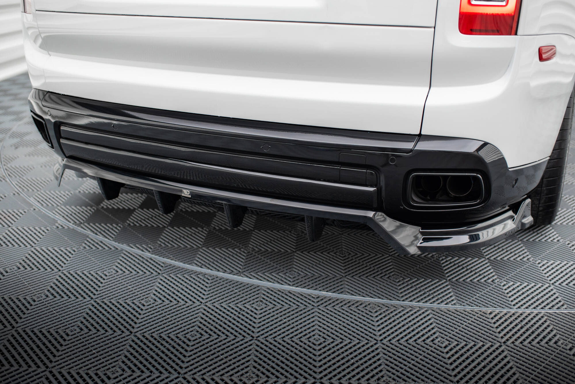 Set of Splitters Rolls Royce Cullinan - Image 7