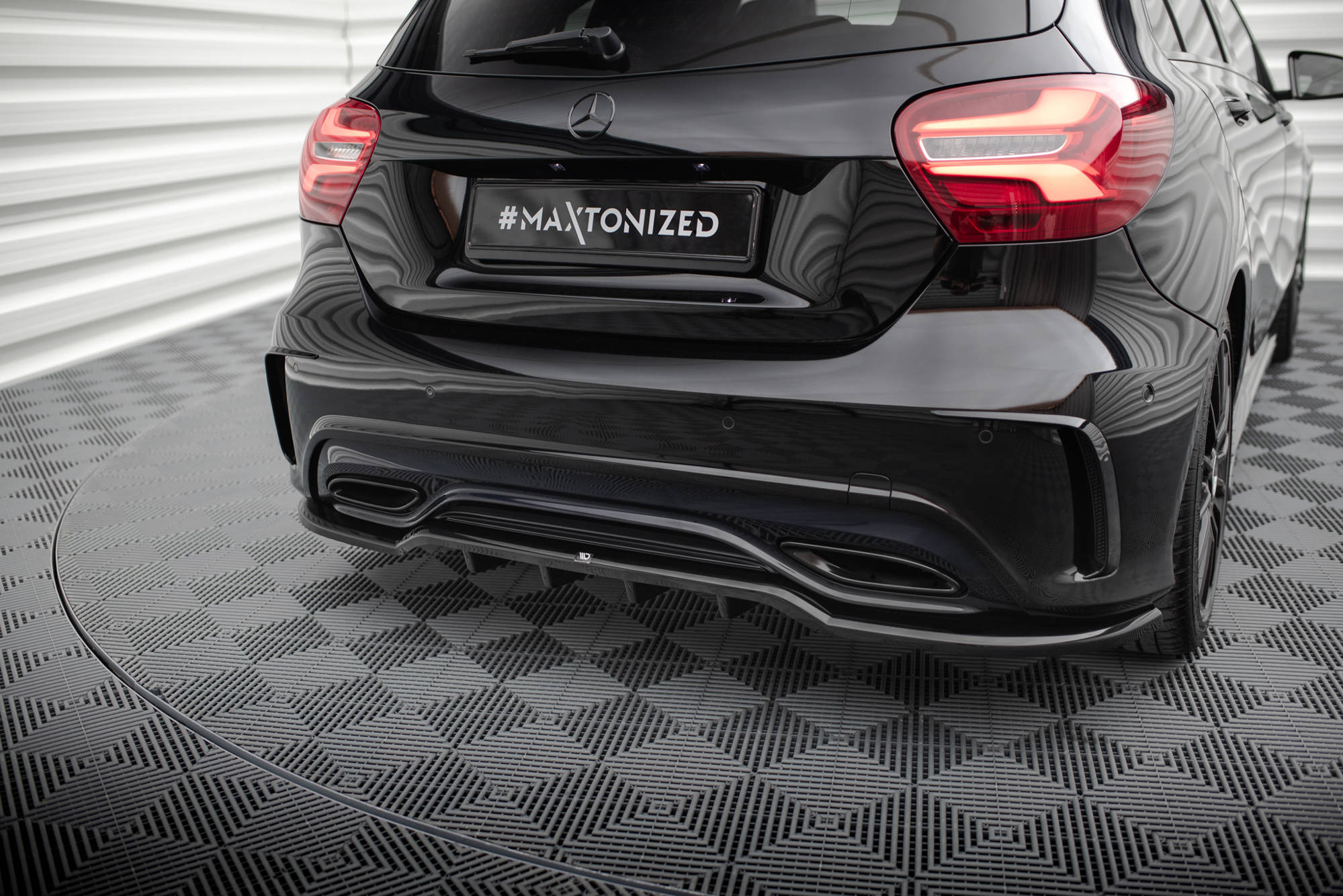 Set of Splitters Mercedes-Benz A AMG-Line W176 Facelift - Image 10