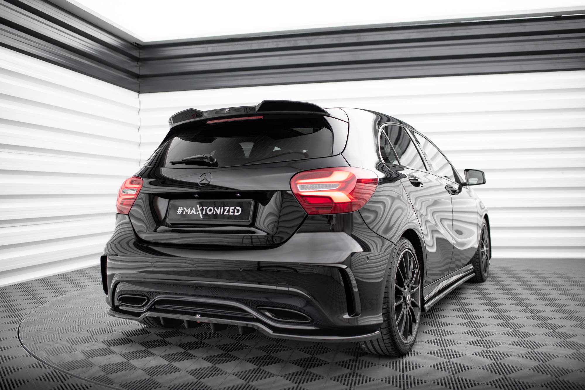 Set of Splitters Mercedes-Benz A AMG-Line W176 Facelift - Image 12