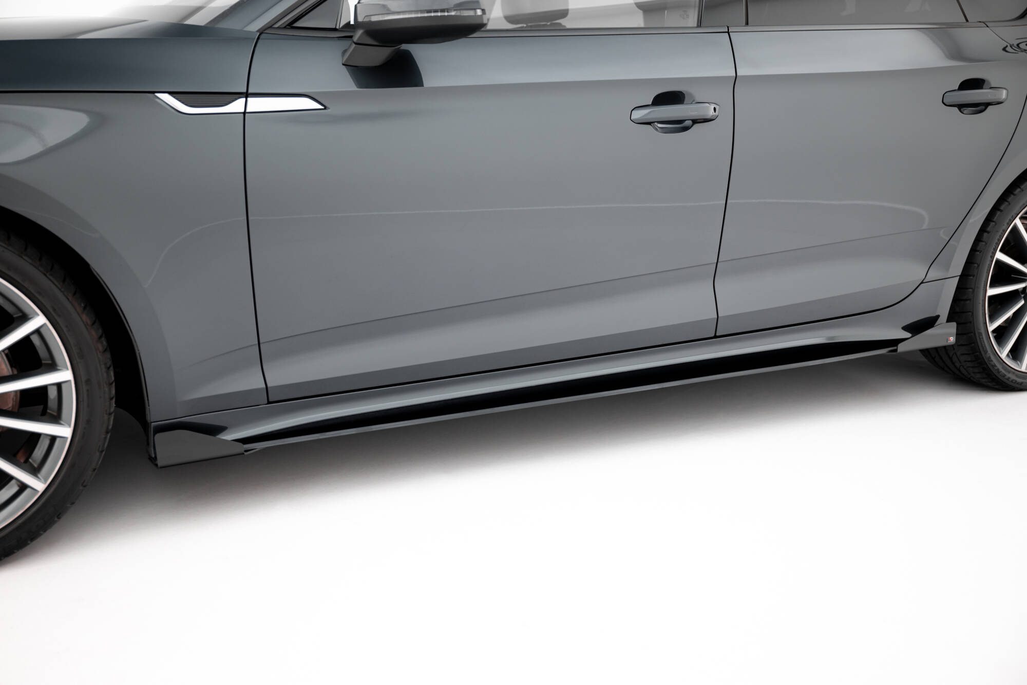 Side Flaps Audi A5 Sportback F5 Facelift - Image 3