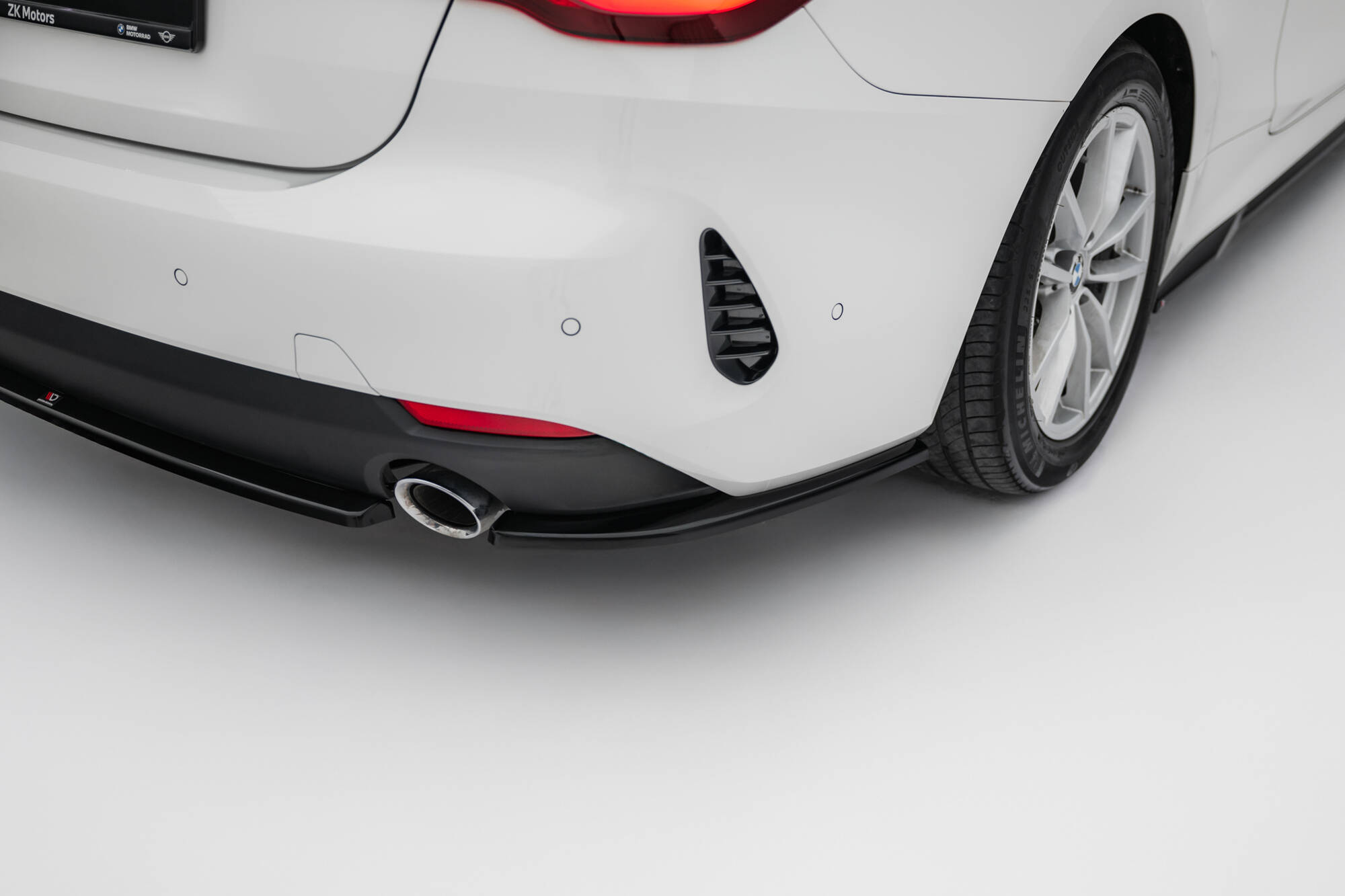 Rear Side Splitters BMW 4 Coupe / Cabrio G22 / G23 - Image 3