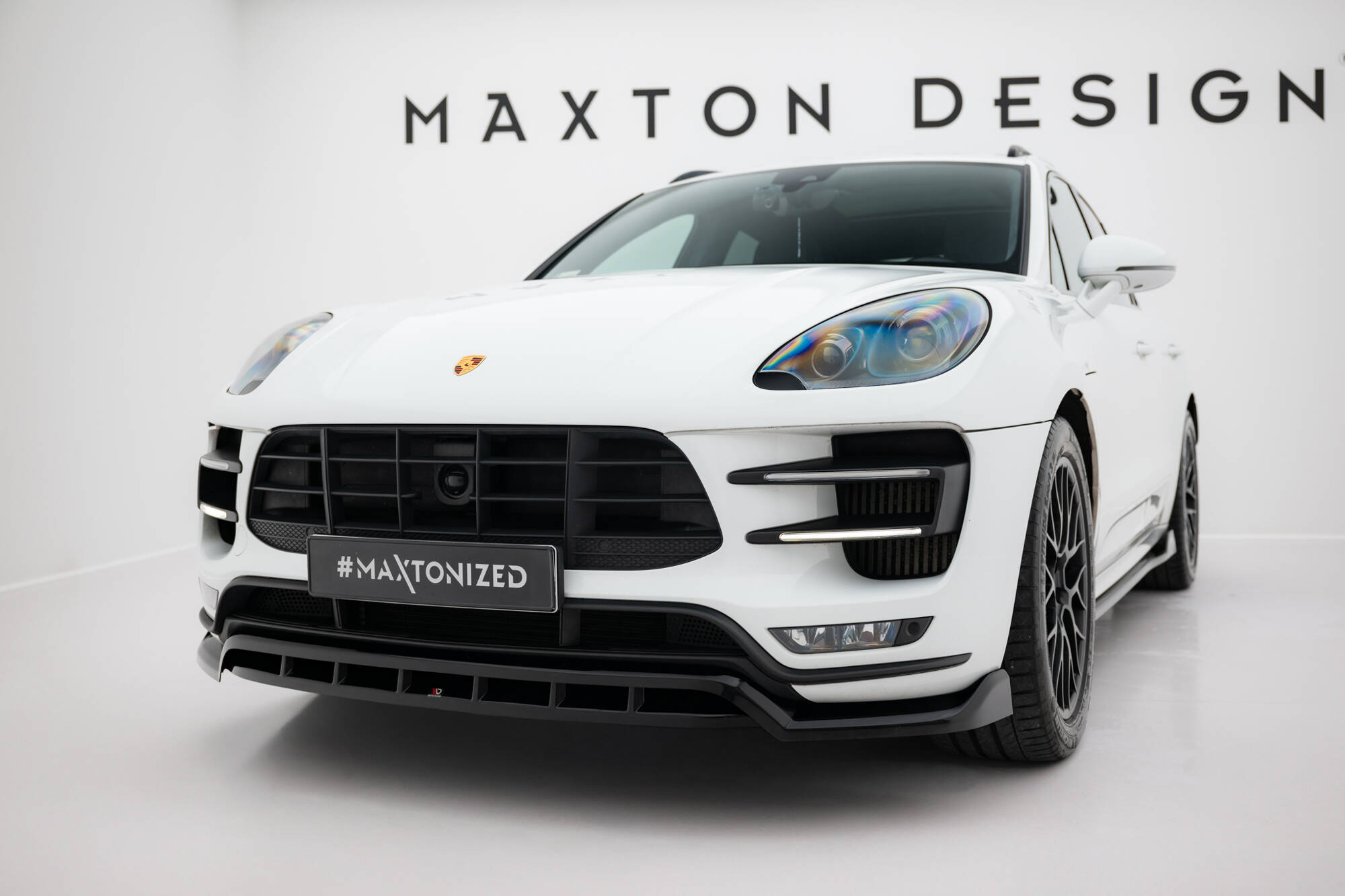 Front Splitter Porsche Macan Turbo Mk1 - Image 3