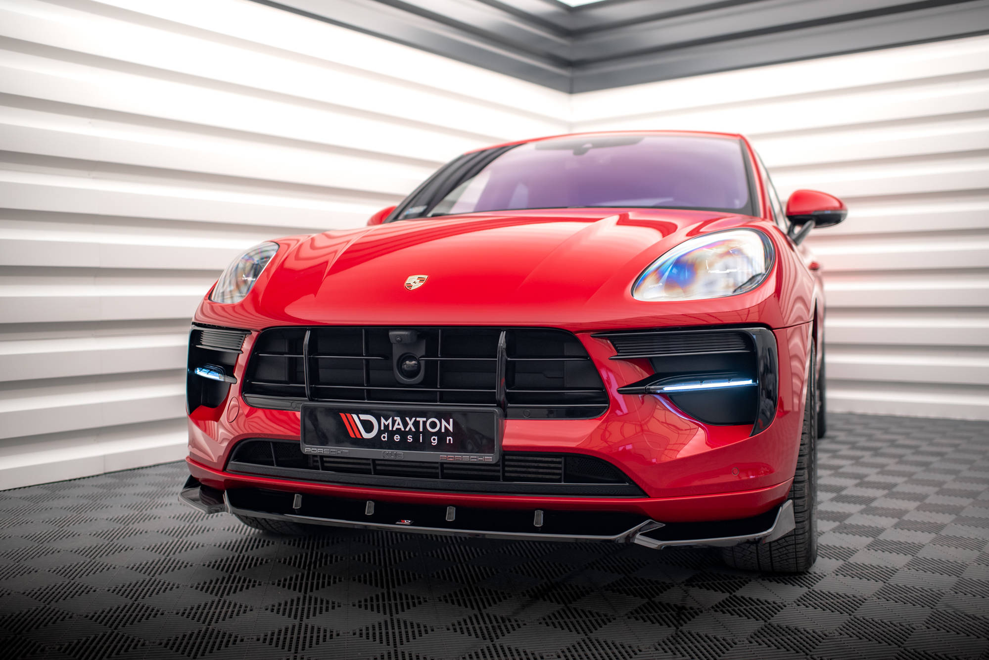 Set of Splitters Porsche Macan GTS / Sport Design Mk1 Facelift - Image 4