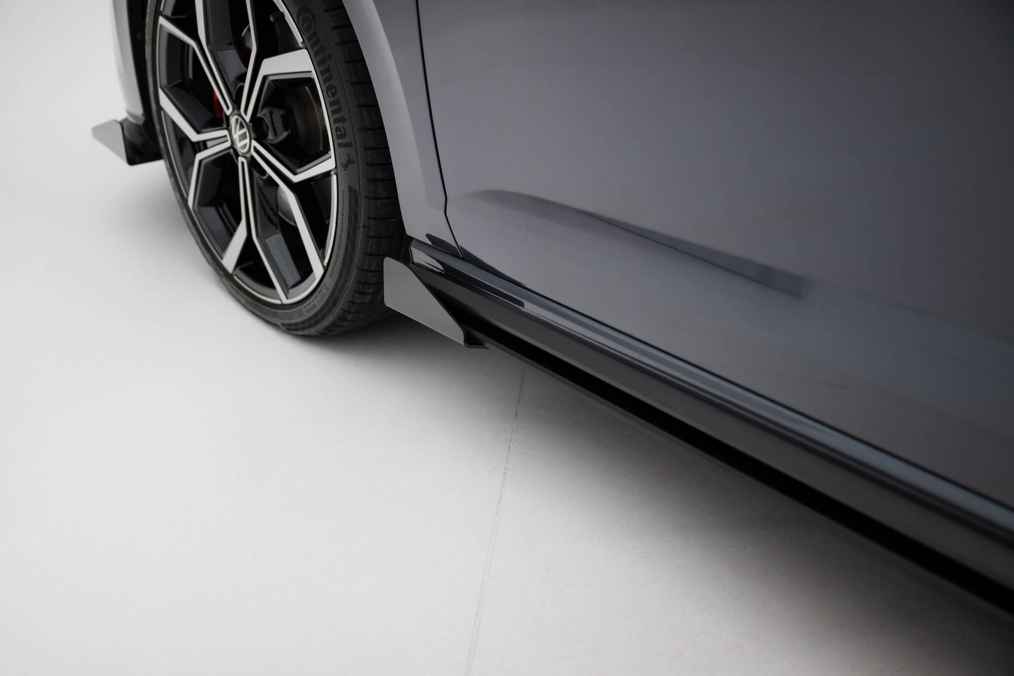 Side Flaps Volkswagen Polo GTI Mk6 Facelift - Image 4