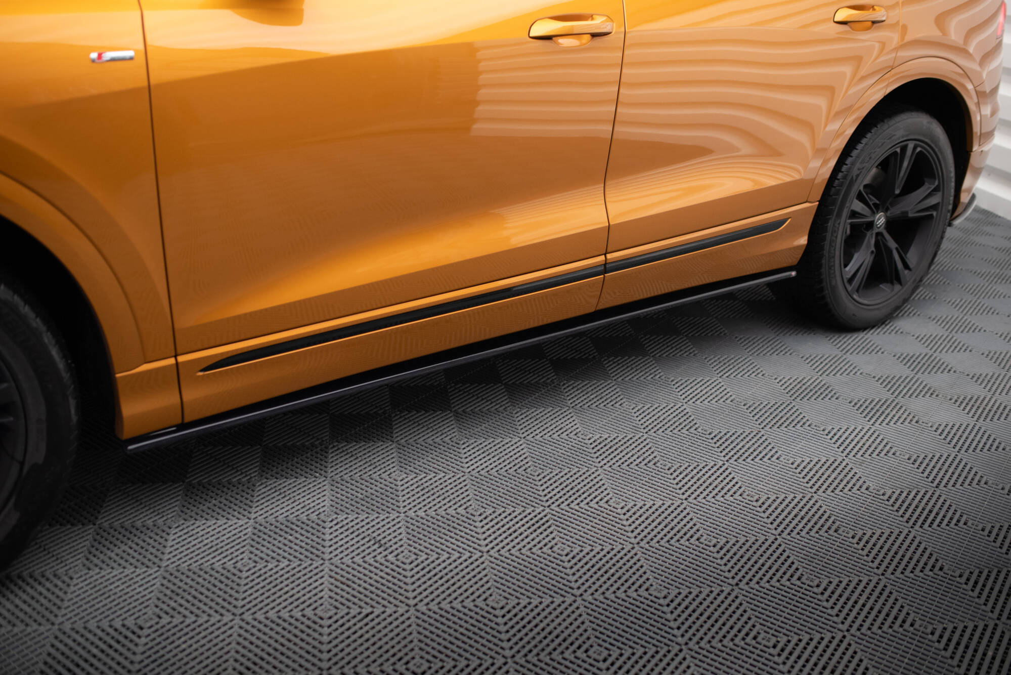 Set of Splitters V.1 Audi SQ8 Mk1 - Image 4