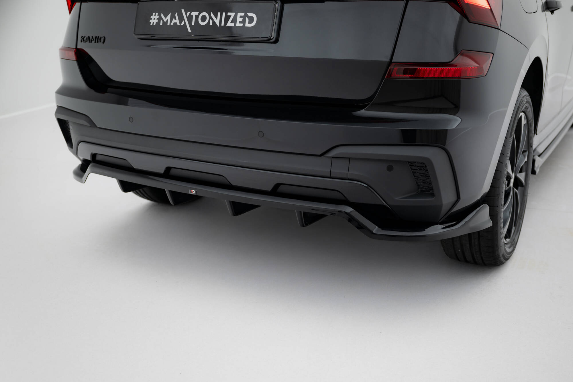 Rear Splitter (with vertical bars) Skoda Kamiq Monte Carlo Mk1 Facelift - Image 2