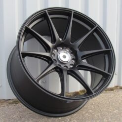 Jante RACIN (Style) 19x8,5 ET20 5x114,3|5x120 BLHM