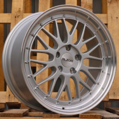 Jante RACIN (Style) 18x8 ET35 5x112 SP