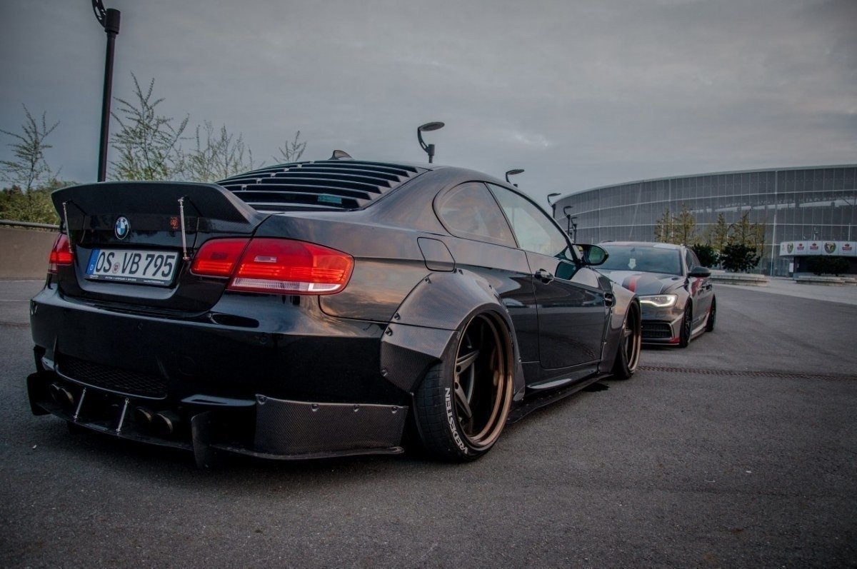 BMW M3 E92 REAR WINDOW LOUVER - Image 2