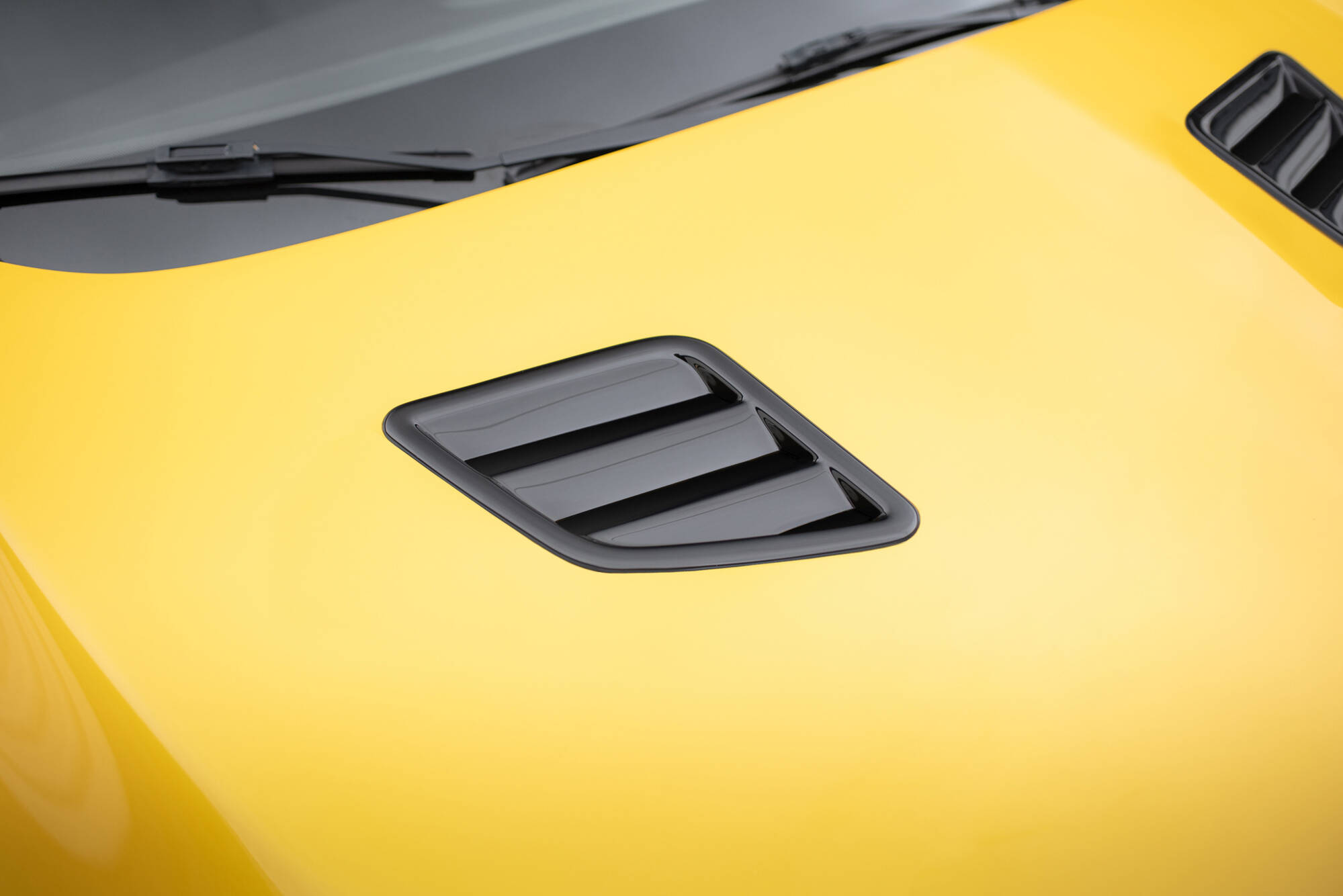 Bonnet Vents - Image 3