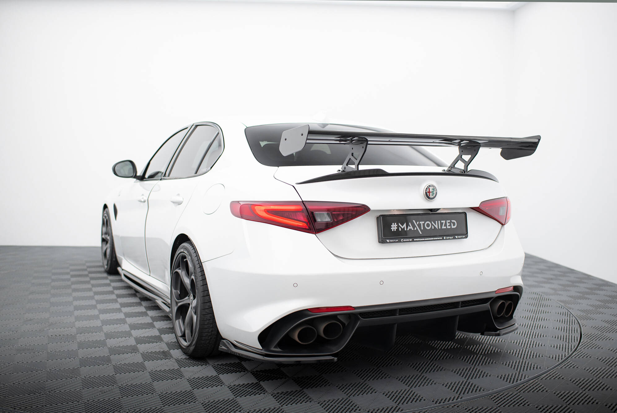Carbon Spoiler Alfa Romeo Giulia Quadrifoglio - Image 2