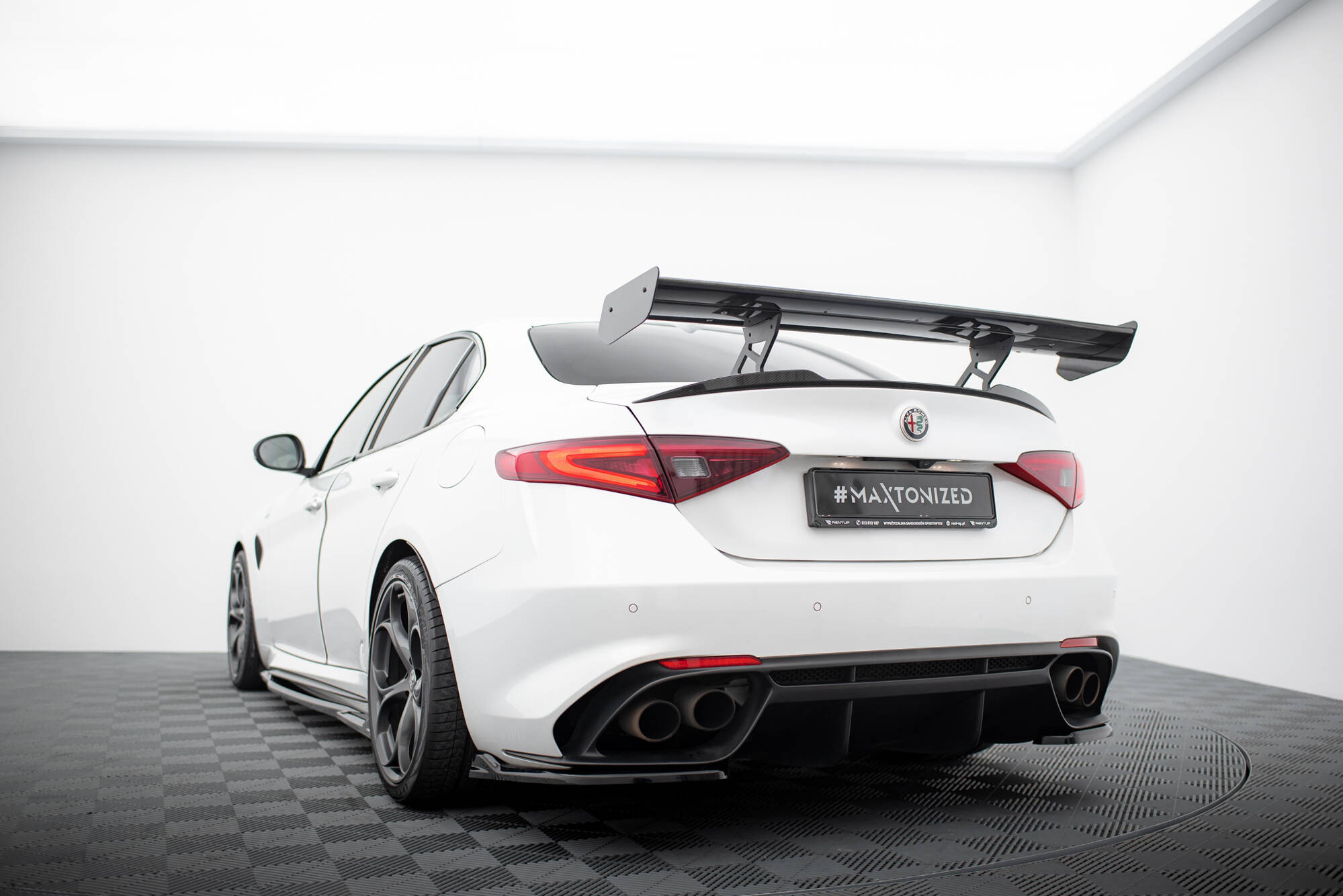 Carbon Spoiler Alfa Romeo Giulia Quadrifoglio - Image 3